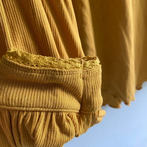 🥂HP🍾 FREE PEOPLE shimmy shake knot open back yellow long sleeve top L like new - Picture 5 of 10